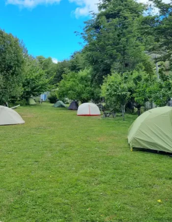 sitio al aire libre camping rio chirifo